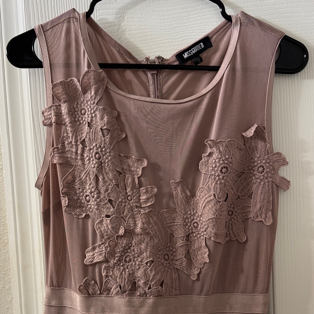 Missguided Mauve Floral Embroidered Blouse